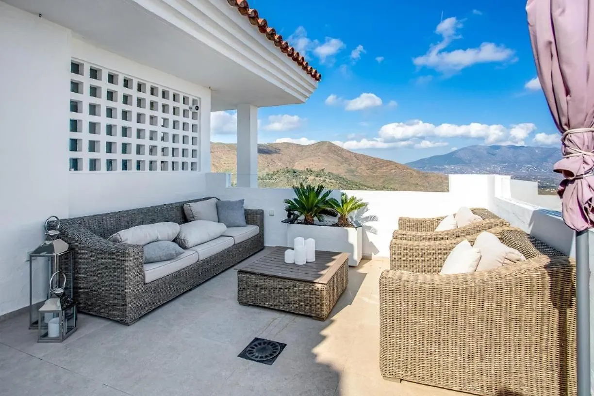 Luxury-Penthouse-La Mairena-Seaview-Jacuzzi-Marbella Apartment Spain