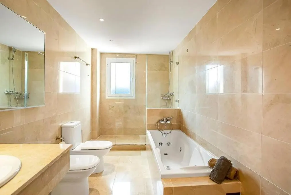 Luxury-Penthouse-La Mairena-Seaview-Jacuzzi-Marbella Apartment